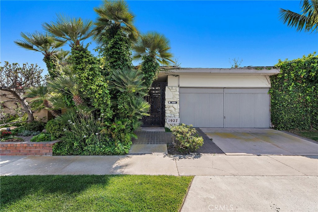 Irvine Terrace (IRVT) - Residential