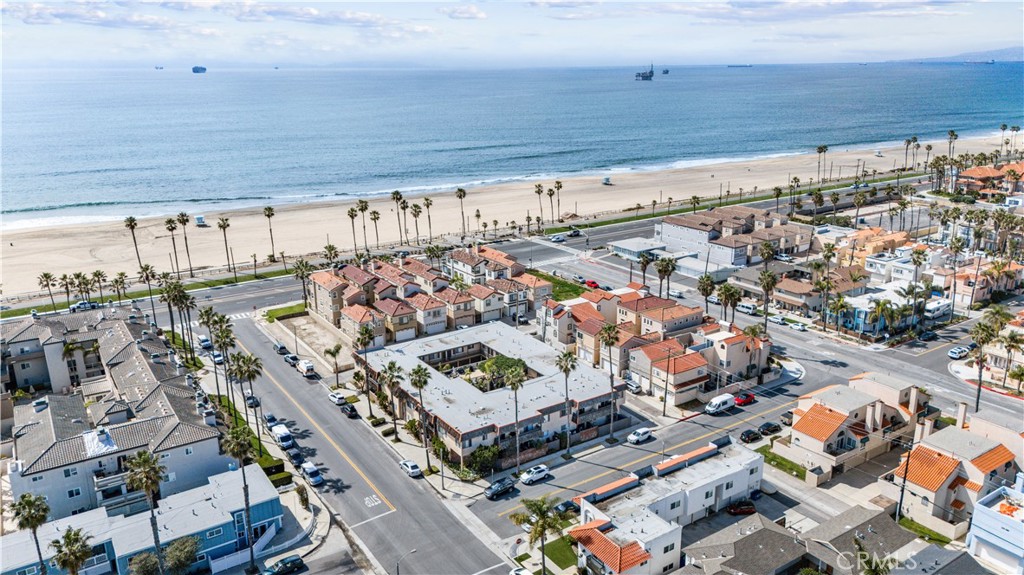 Downtown Area (DOWN) - Residential Income