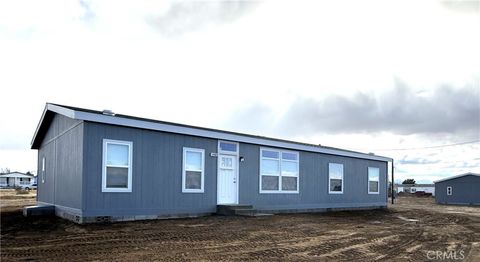 14480 Campanula Road Phelan CA 92371