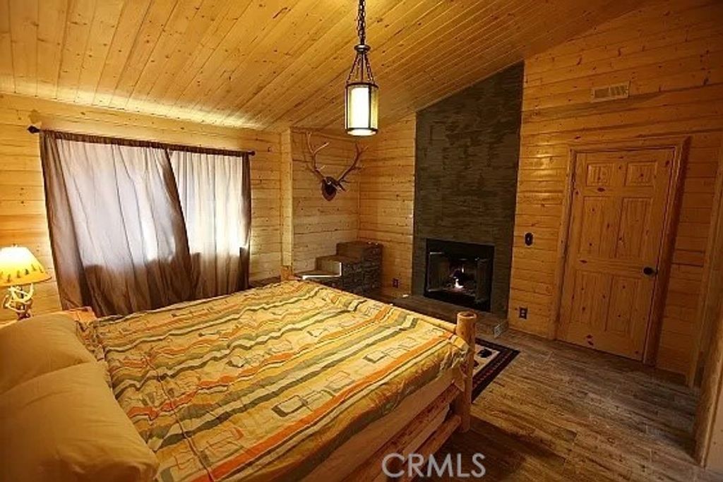 listing image 130723243539982346190