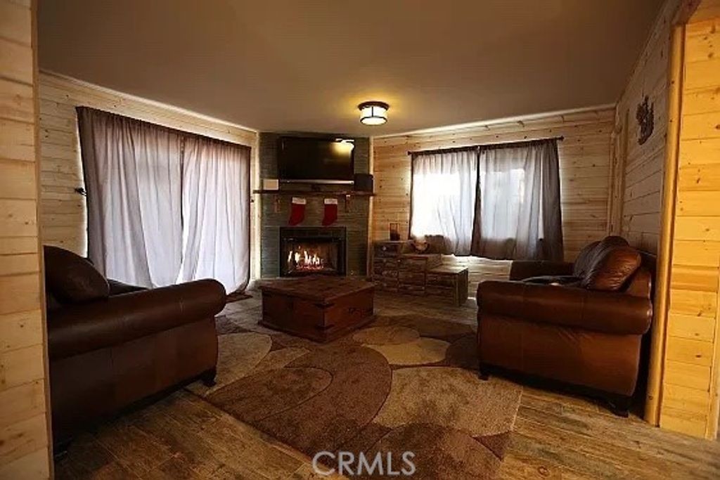 listing image 130728750019516571620