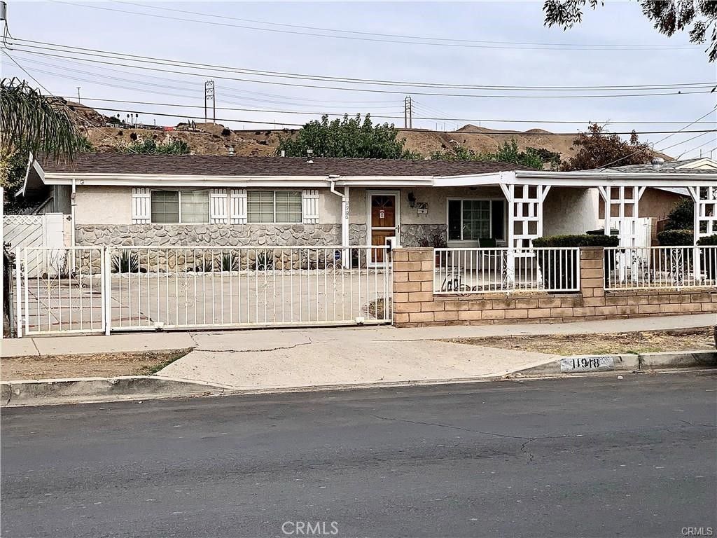 listing image 130727250717516439318