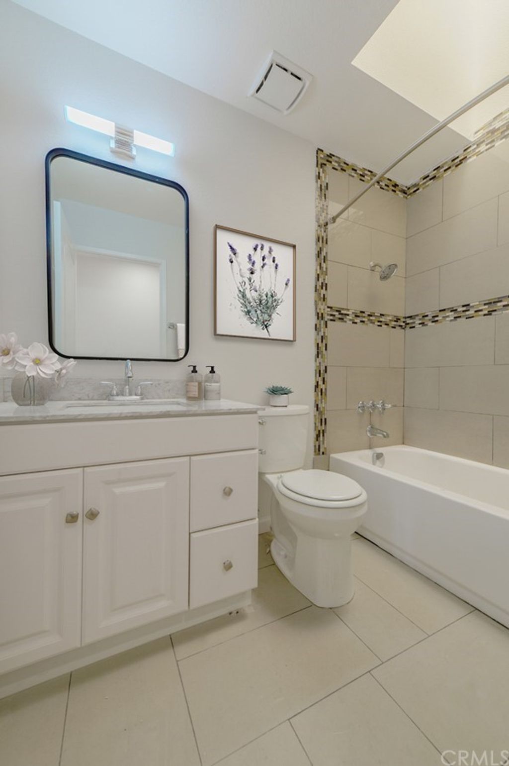 listing image 130722314086362473306