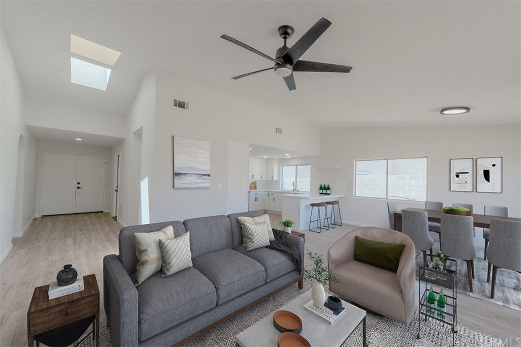 listing image 130722753106833357395