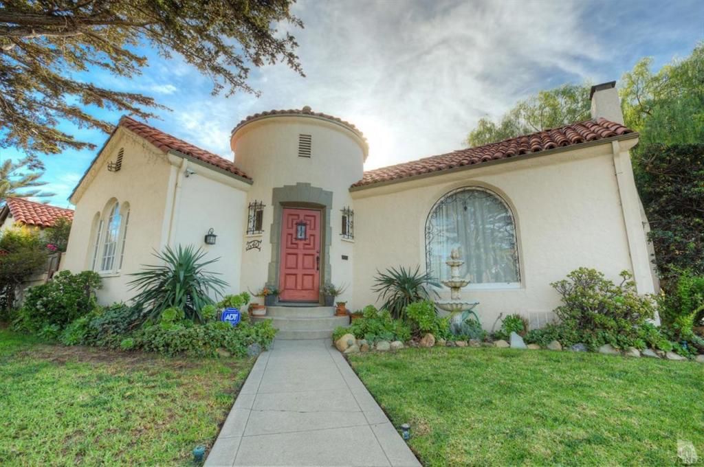 listing image 130729693008742411201