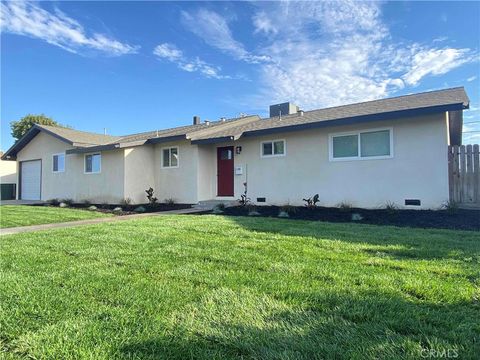 A home in Lemoore