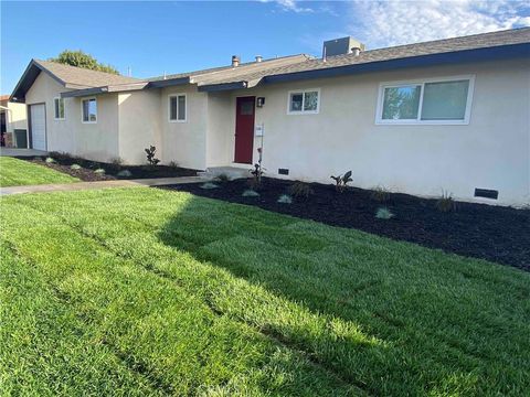 A home in Lemoore