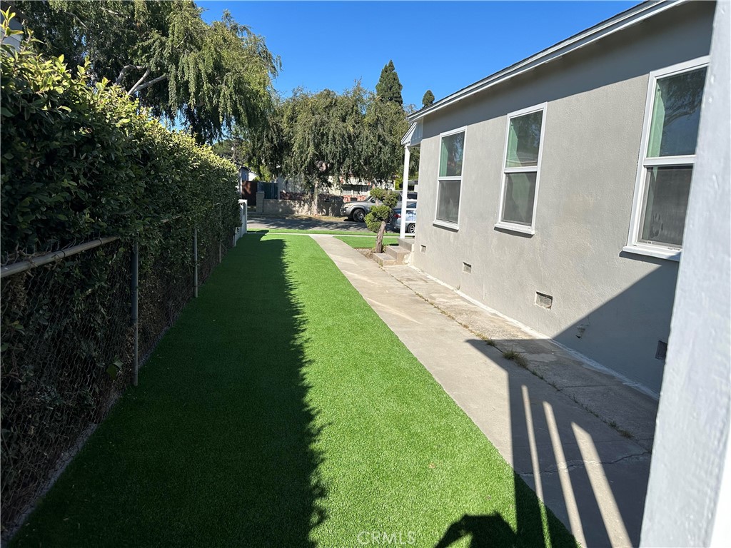 3433 Sherbourne Drive