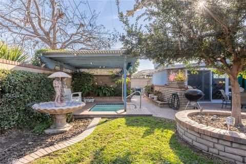 A home in Lomita