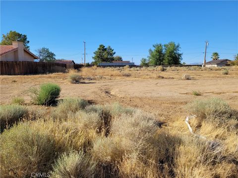 Photo of 11 Walpole Avenue, California City, CA 93505 (MLS # CV24101503)