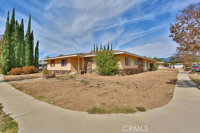 Wonderful lay out with extra den, in ground pool and large corner lot for under 400k! Don't miss out on this opportunity to make this classic California home yours.