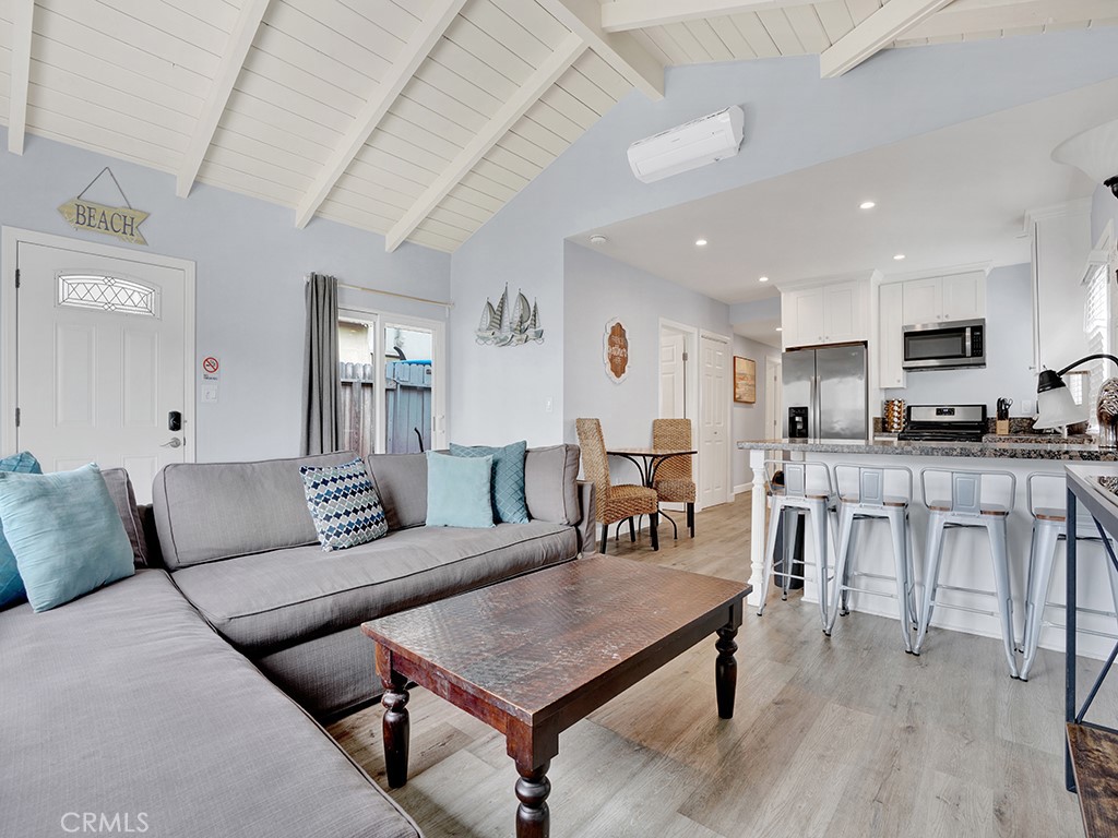 1320 W Balboa Boulevard