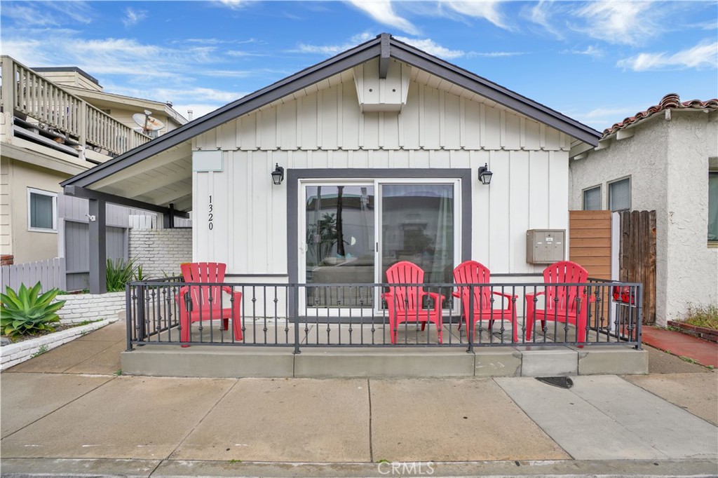 1320 W Balboa Boulevard