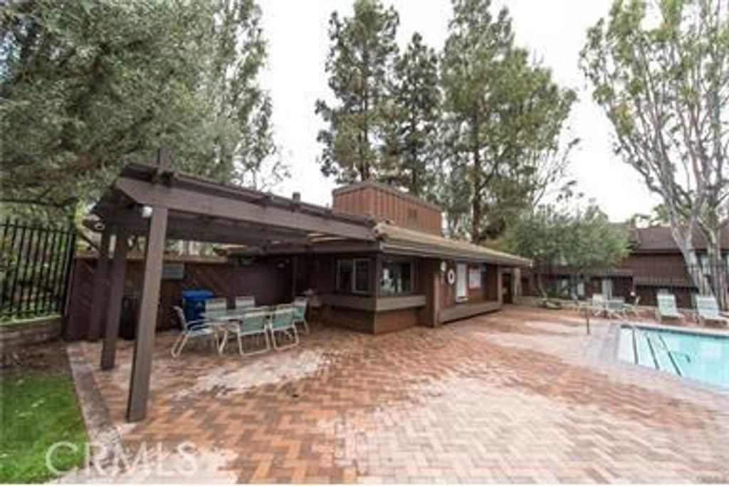 listing image 130721726702090059442