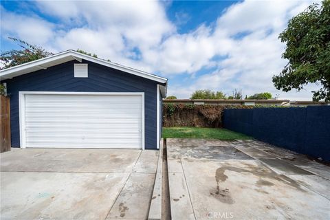 A home in Lomita