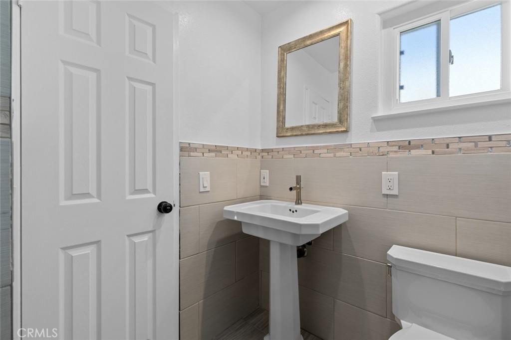 5831 gloucester Circle