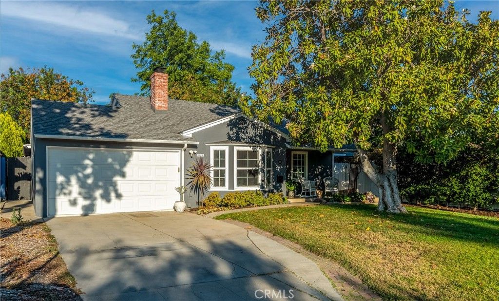 listing image 130725588017324889099