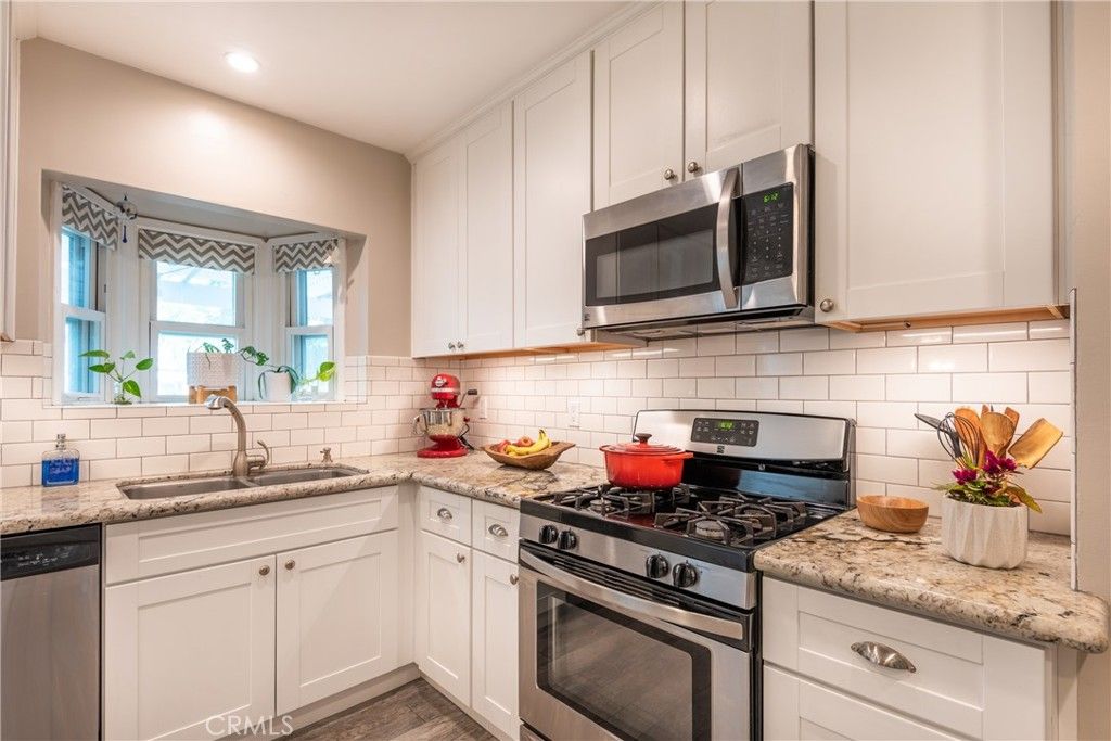 listing image 130722049734563060332