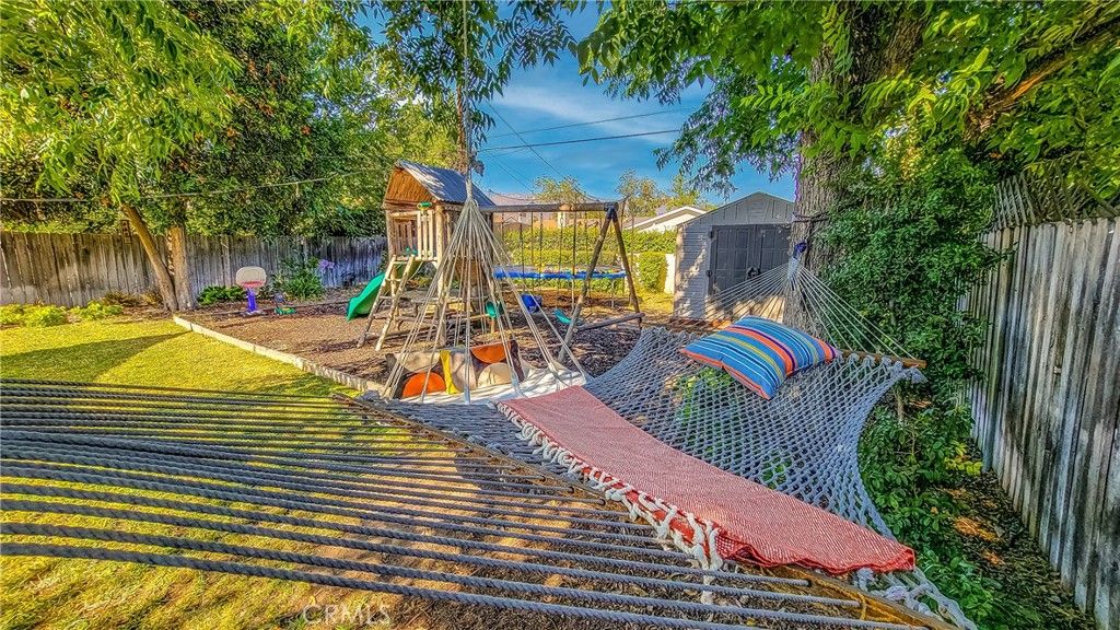 listing image 130722477929119041431