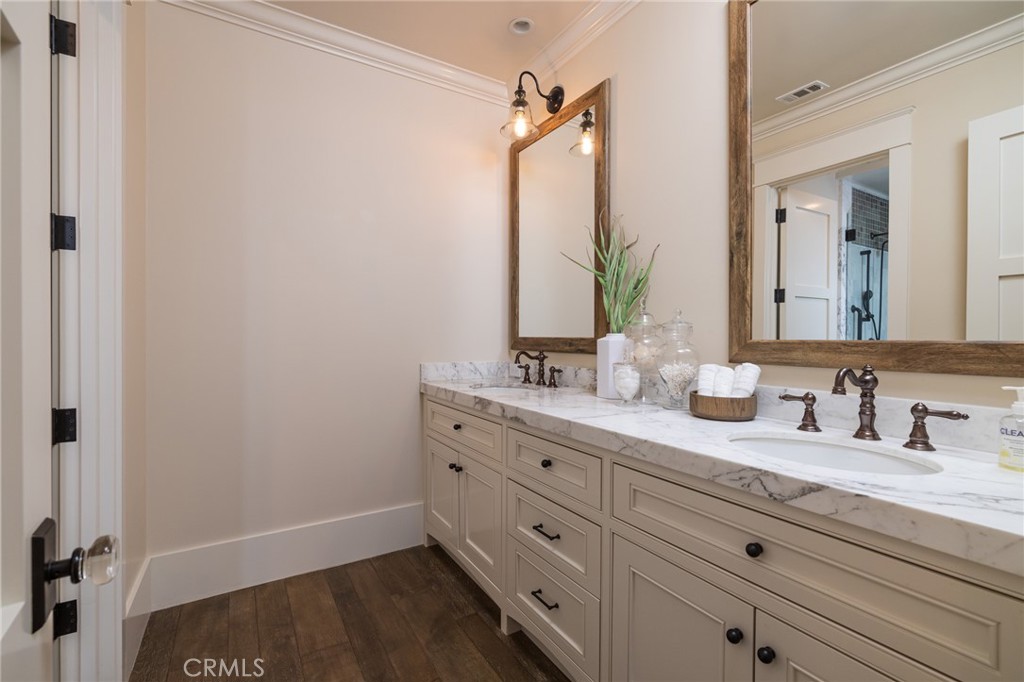 Irvine Terrace (IRVT) - Residential