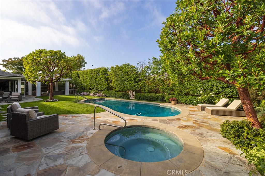 Irvine Terrace (IRVT) - Residential