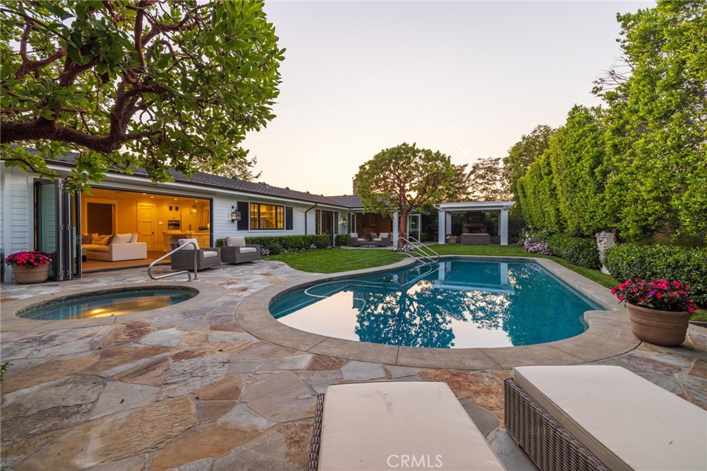 Irvine Terrace (IRVT) - Residential