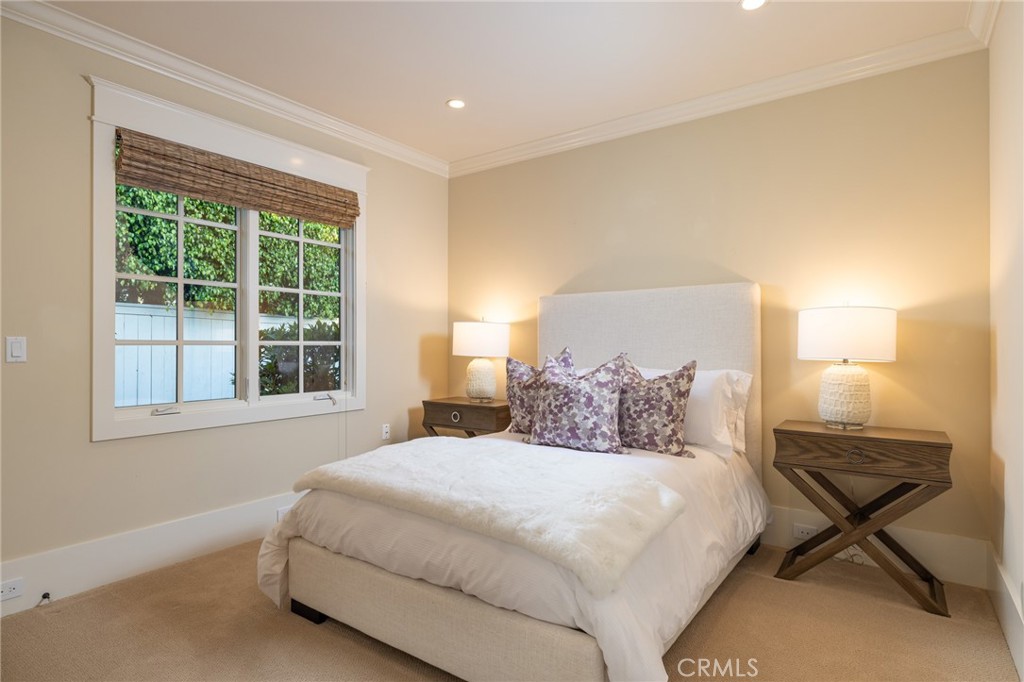 Irvine Terrace (IRVT) - Residential