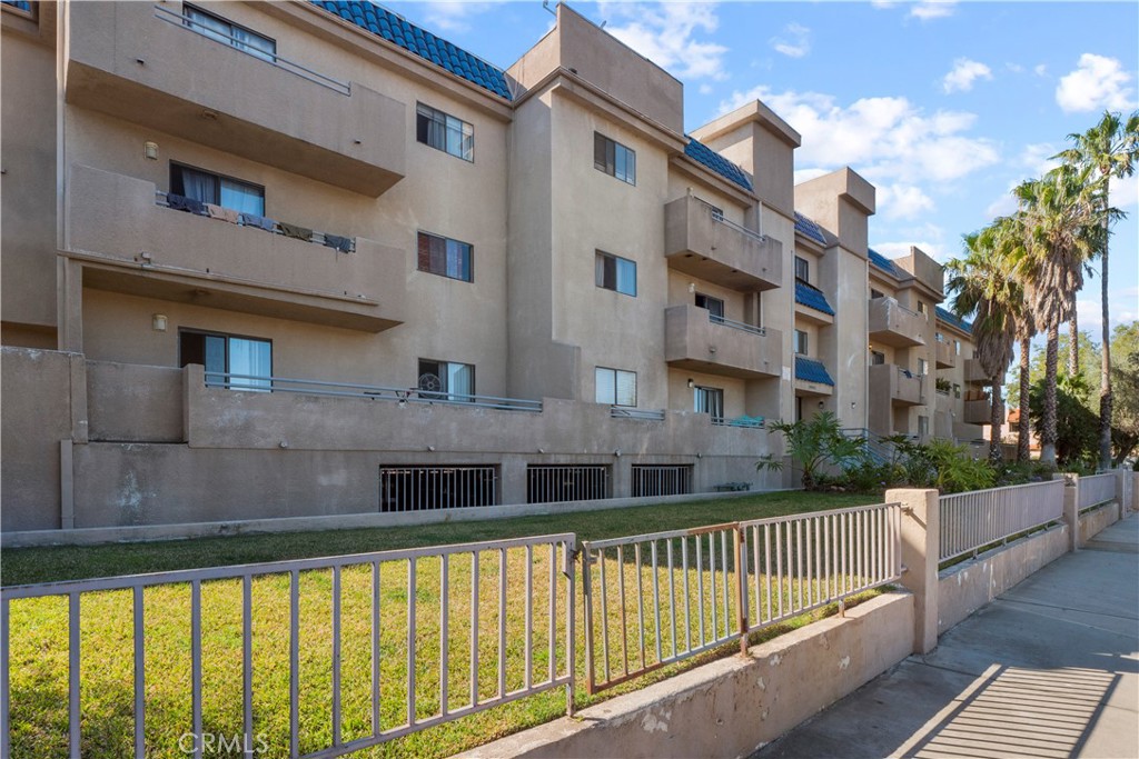 10901 Laurel Canyon Boulevard 108