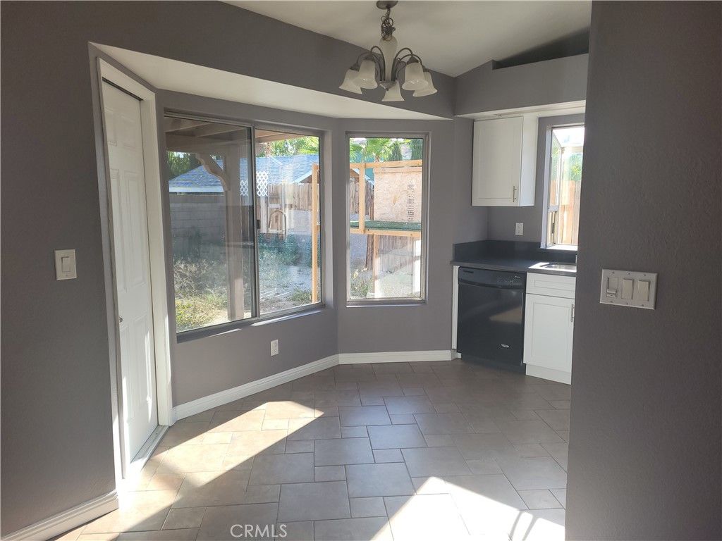 listing image 130724812908085656147
