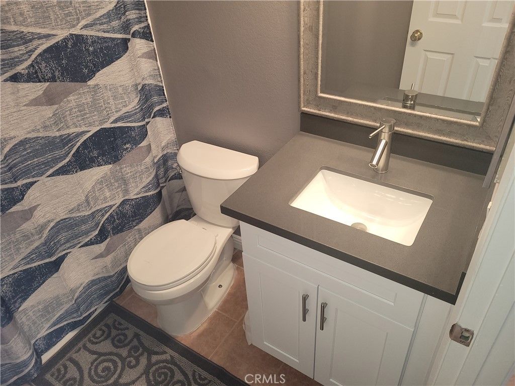 listing image 130724380292351026292