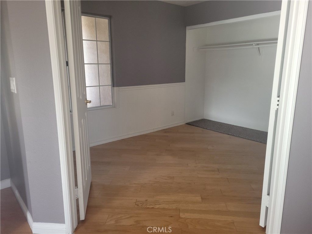 listing image 130721604089188162524