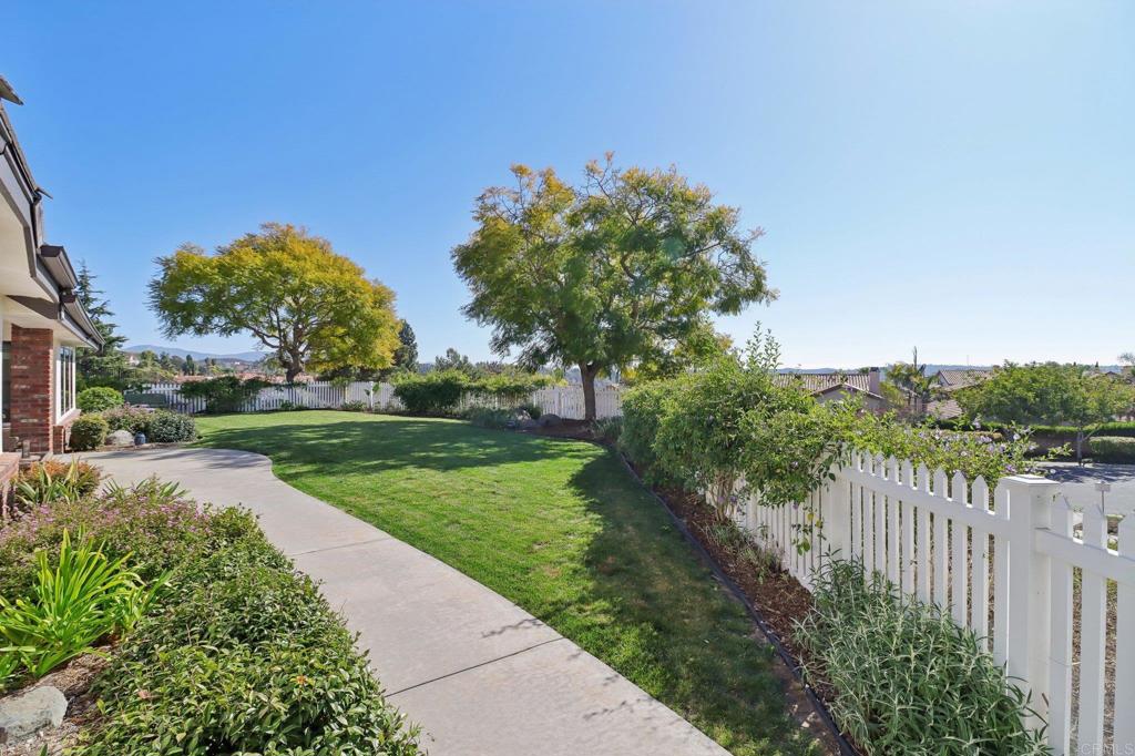 2021 Oak Glen Dr