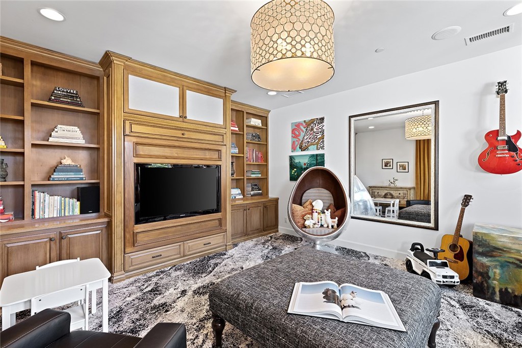 Emerald Bay (EB) - Residential