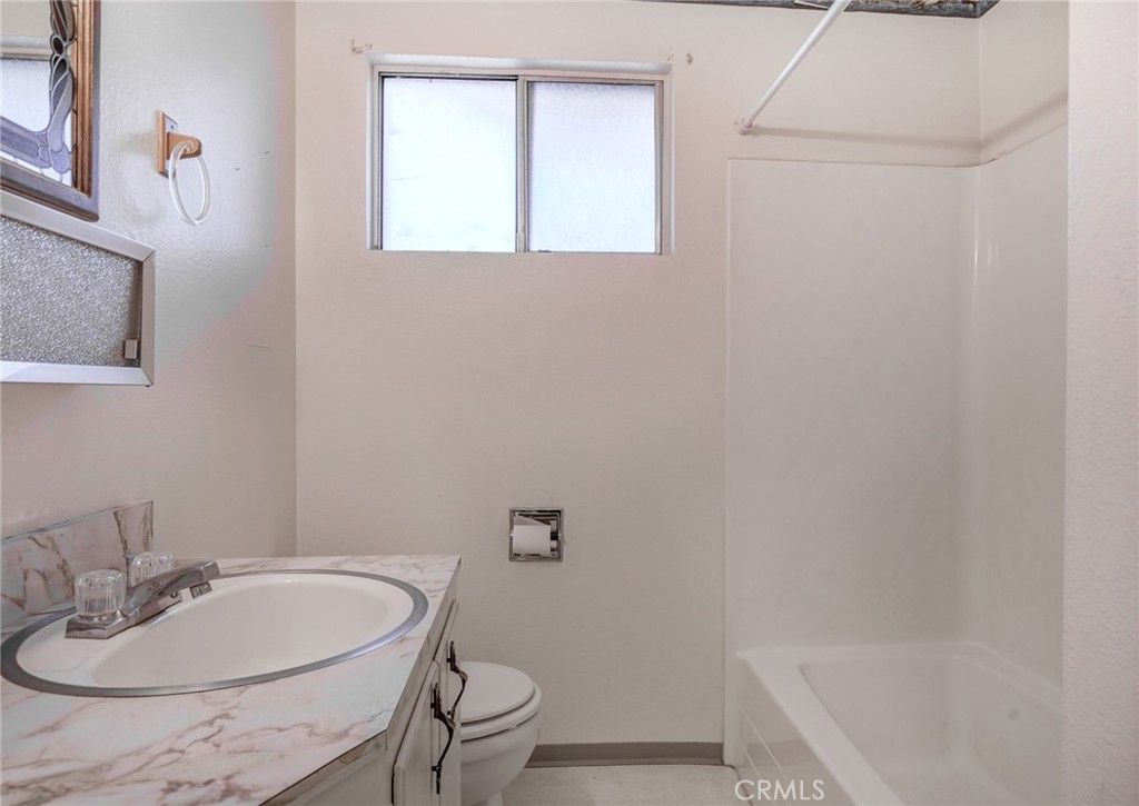 listing image 130724920125316911435