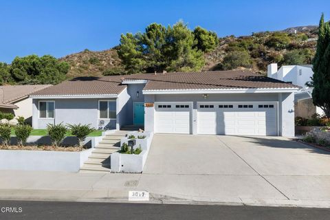 A home in La Crescenta