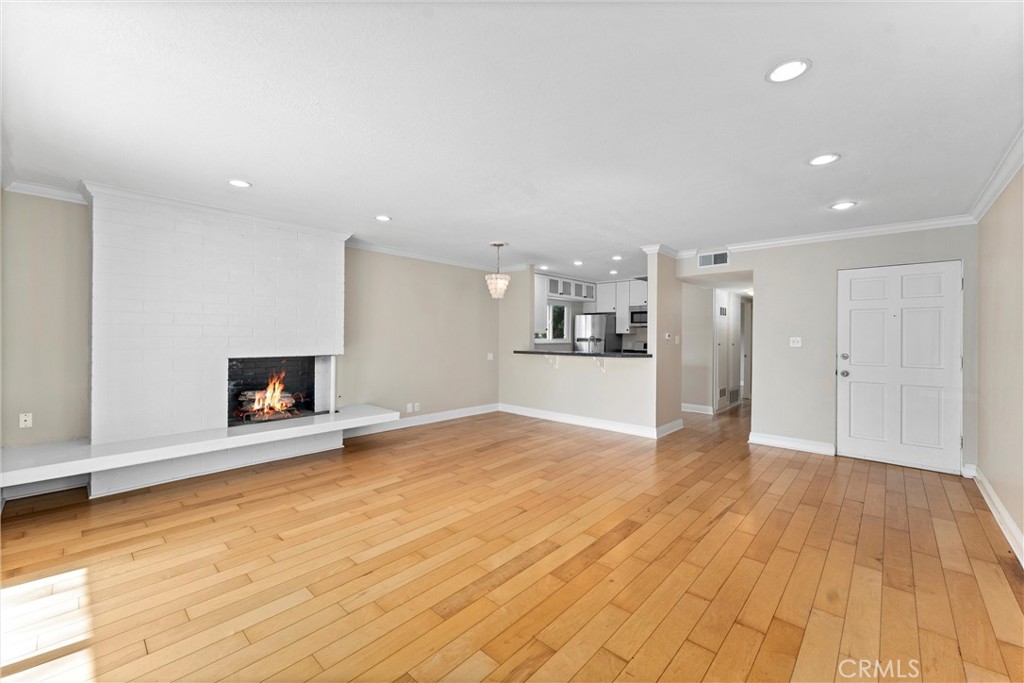 319 14th Street B