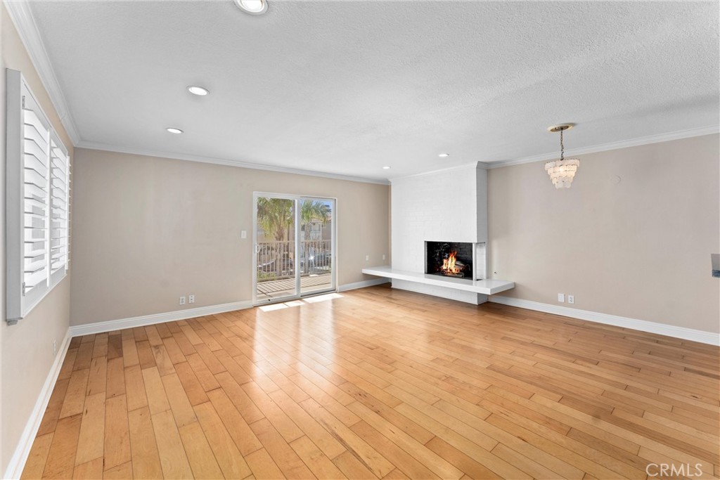 319 14th Street B