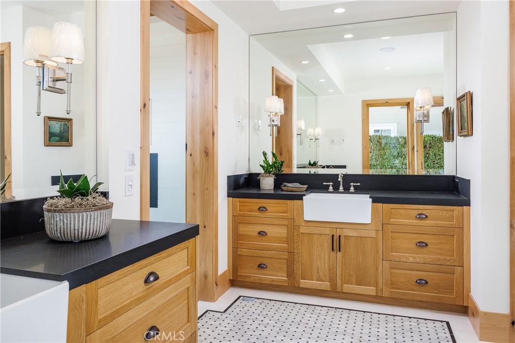 Irvine Terrace (IRVT) - Residential