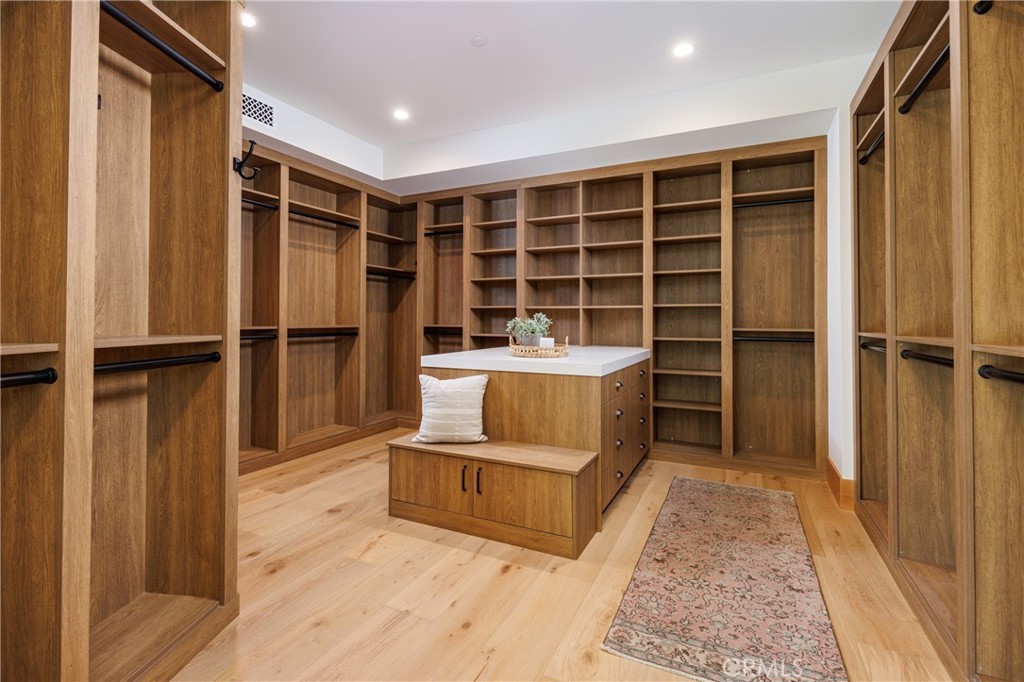 Irvine Terrace (IRVT) - Residential