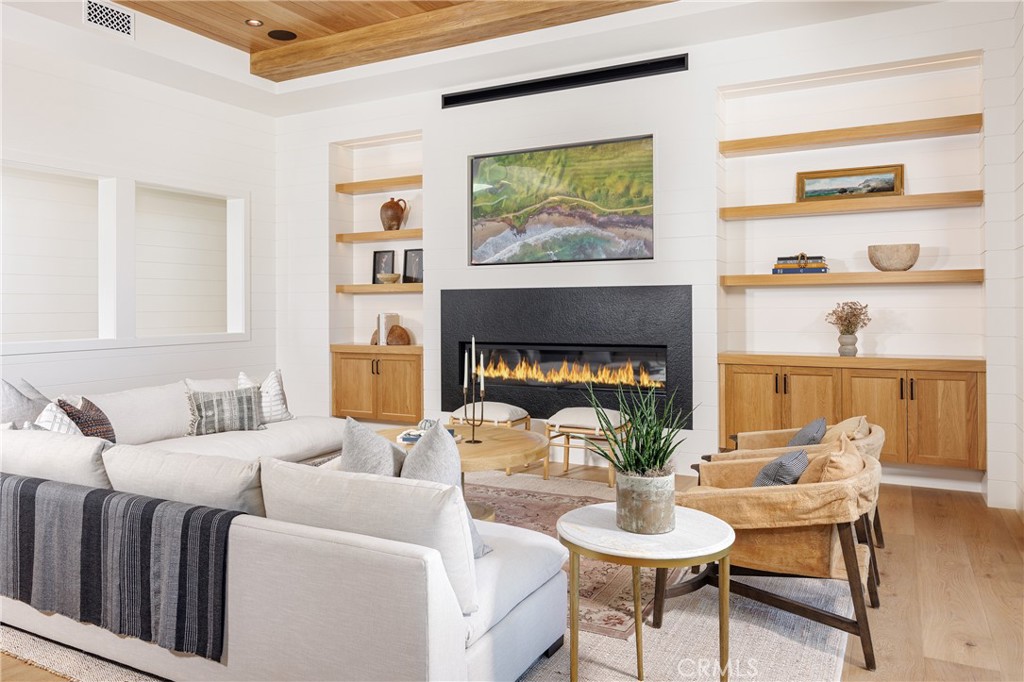 Irvine Terrace (IRVT) - Residential