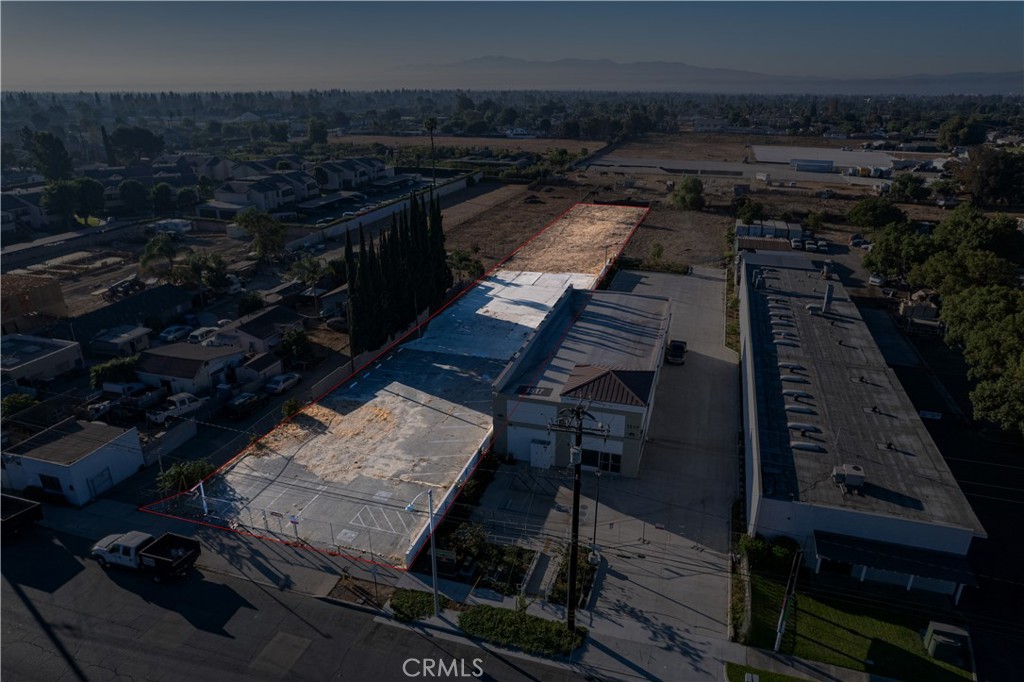 1511 W Mission Boulevard