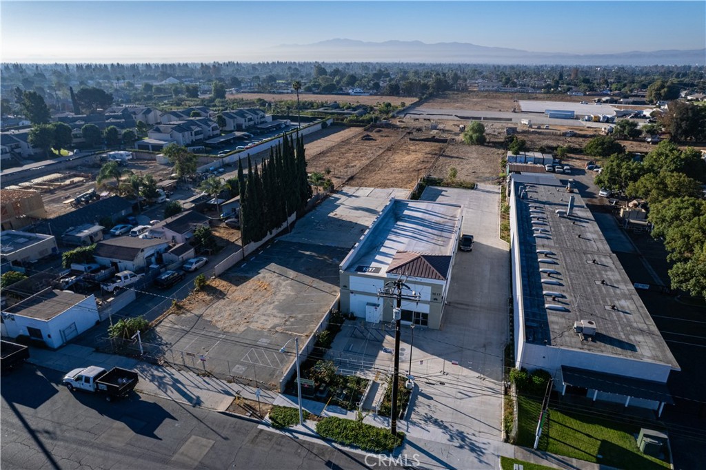 1511 W Mission Boulevard