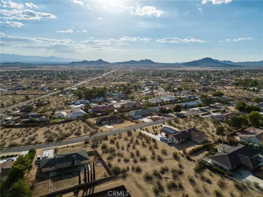 listing image 130721040104245567300