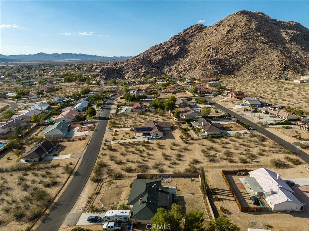 listing image 130728502185630231754