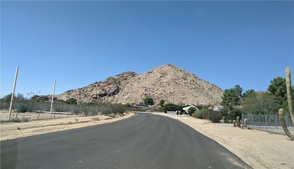 listing image 130723274974844703449