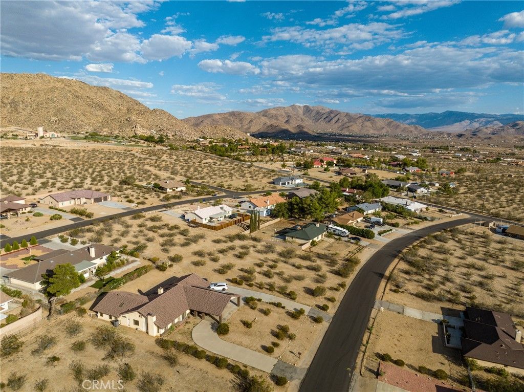 listing image 130726315135831749432