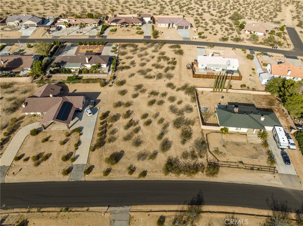 listing image 130728386037923822254