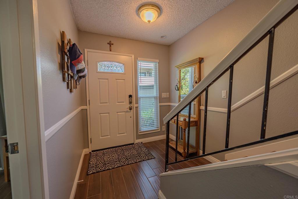 Photo 11 of 30 of 2135 E Valley Parkway 52 townhome