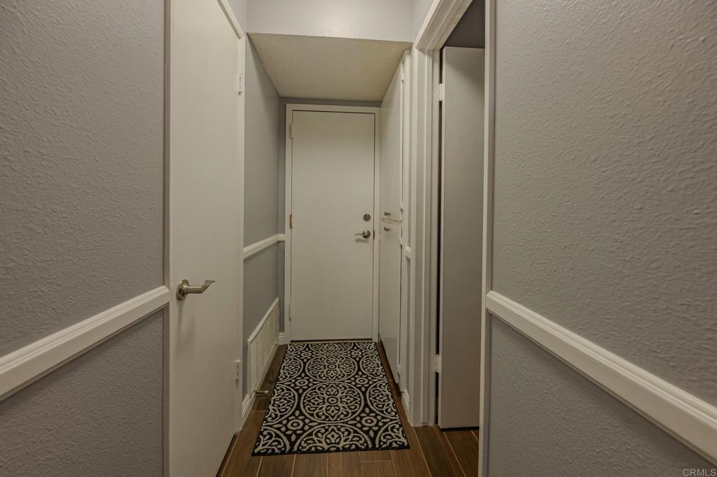 Photo 16 of 30 of 2135 E Valley Parkway 52 townhome