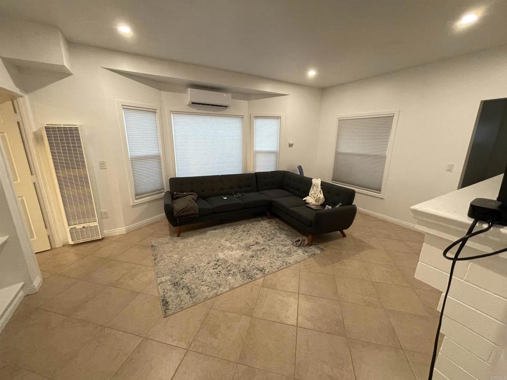 344 46 19Th Street